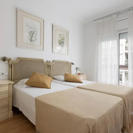 Apartment Lets Holidays Centric In *