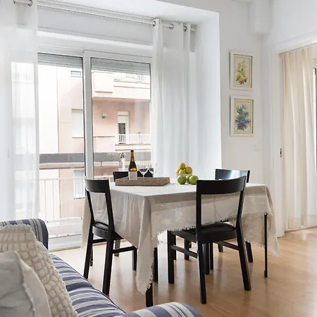 Lets Holidays Centric In Apartment Barcelona