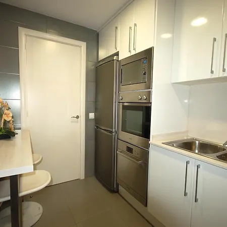 Apartment Lets Holidays Centric In Barcelona