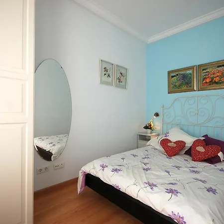 Lets Holidays Centric In Apartment *