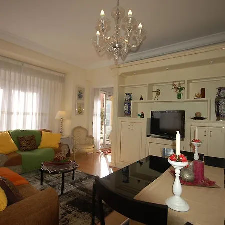 Lets Holidays Centric In Apartment *